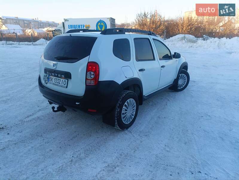 Позашляховик / Кросовер Dacia Duster 2013 в Дубні