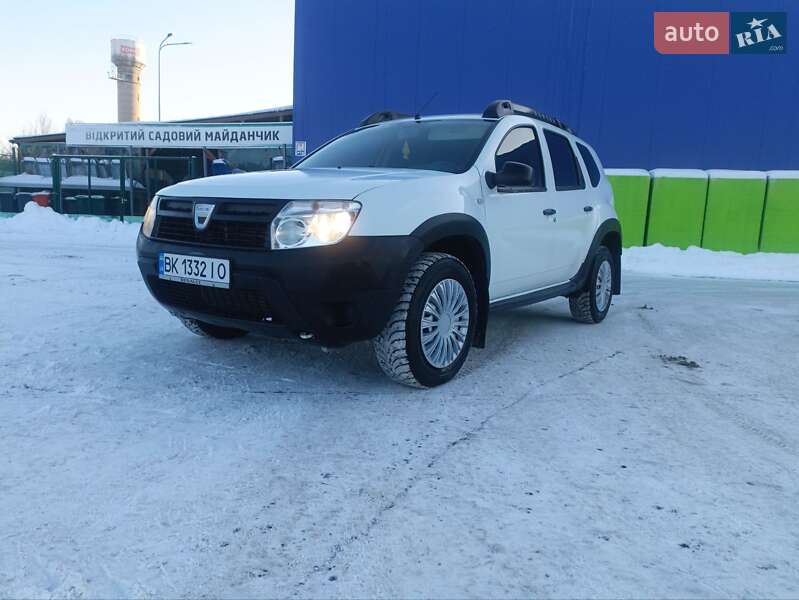 Позашляховик / Кросовер Dacia Duster 2013 в Дубні