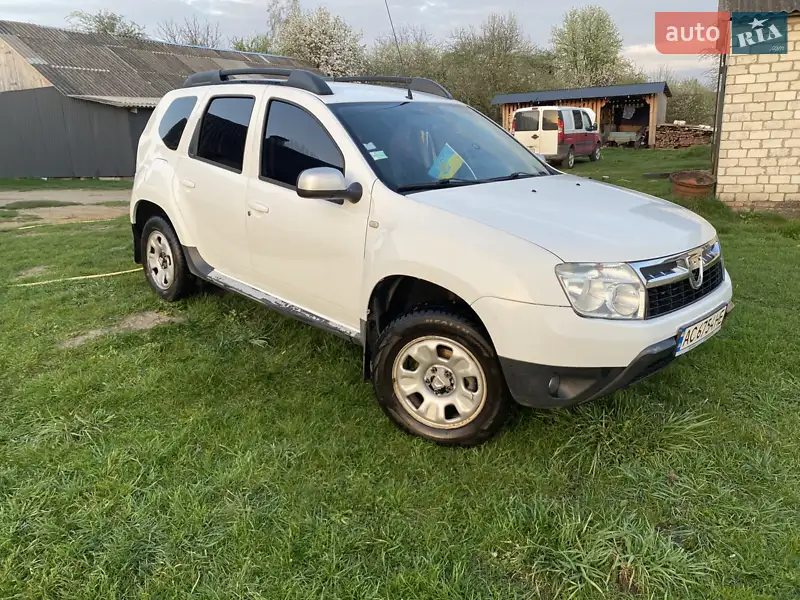 Dacia Duster 2011