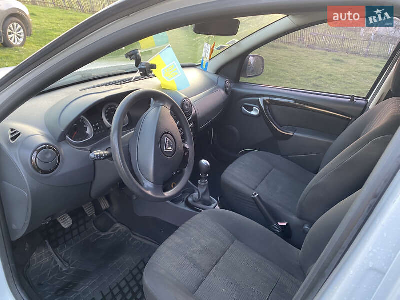 Позашляховик / Кросовер Dacia Duster 2011 в Луцьку