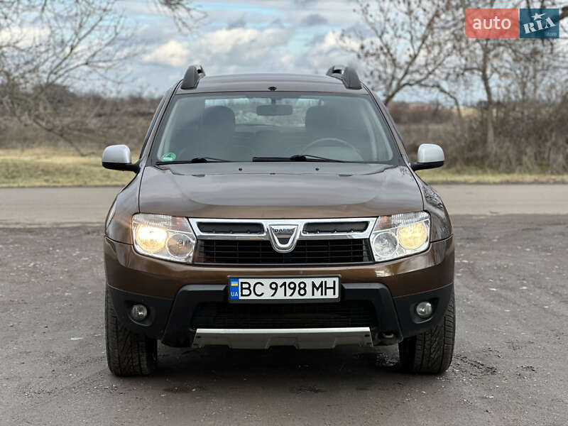 Внедорожник / Кроссовер Dacia Duster 2011 в Новом Буге