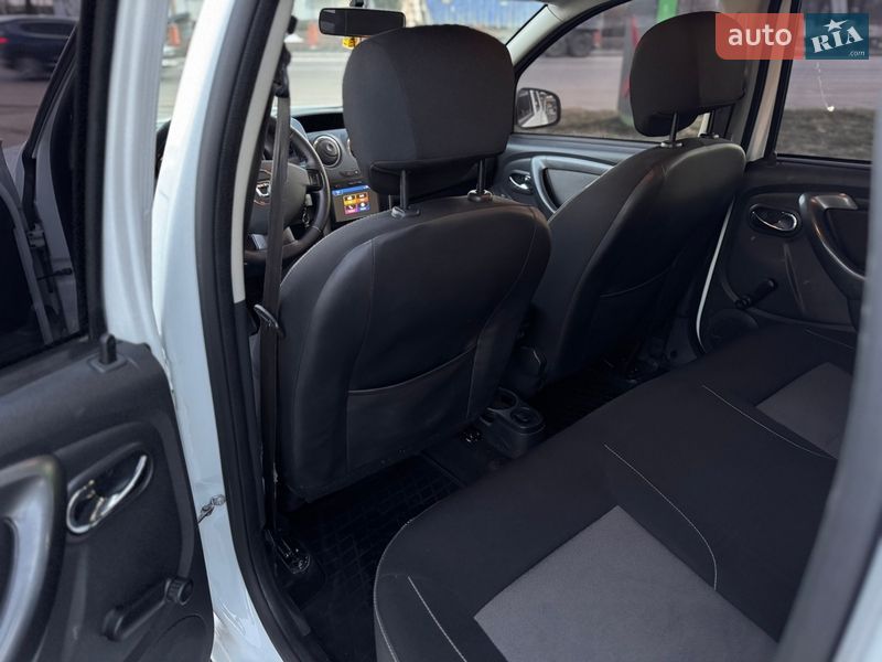 Внедорожник / Кроссовер Dacia Duster 2016 в Житомире