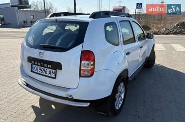 Позашляховик / Кросовер Dacia Duster 2015 в Києві