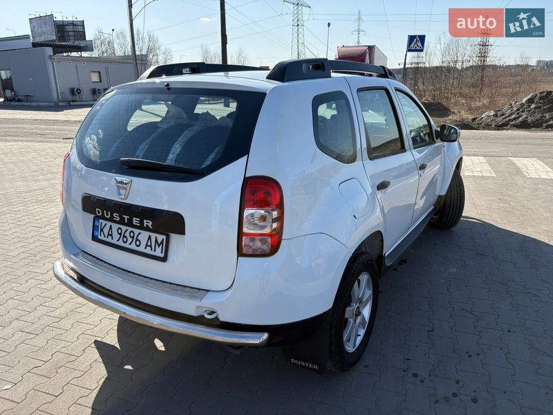 Позашляховик / Кросовер Dacia Duster 2015 в Києві