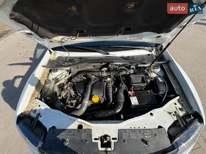 Позашляховик / Кросовер Dacia Duster 2015 в Києві