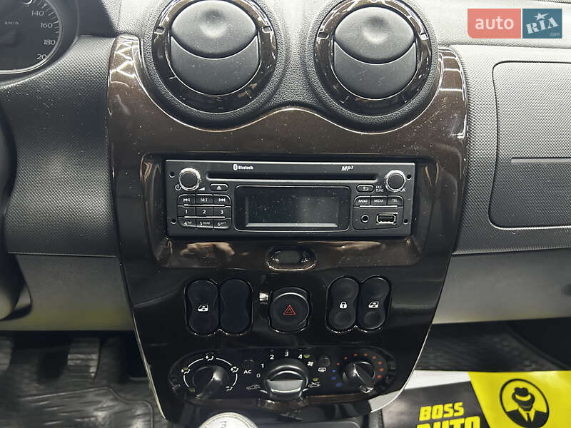 Внедорожник / Кроссовер Dacia Duster 2012 в Черновцах