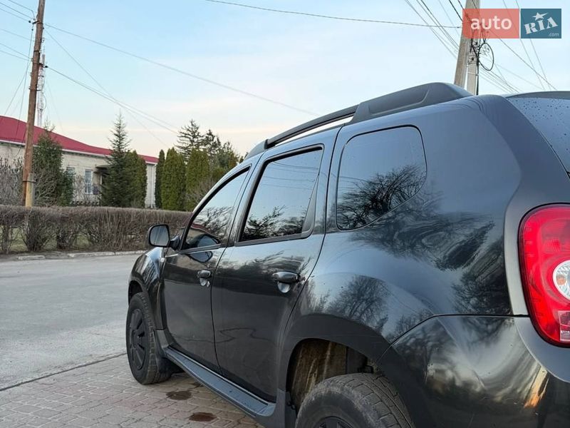 Позашляховик / Кросовер Dacia Duster 2010 в Гадячі