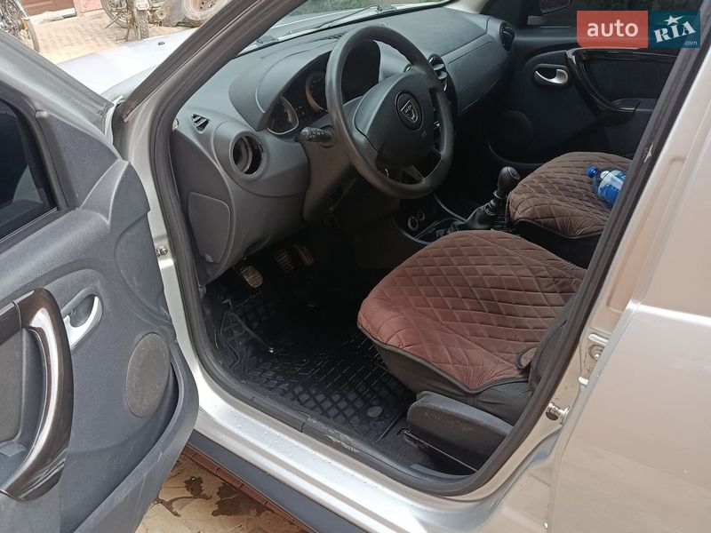 Внедорожник / Кроссовер Dacia Duster 2010 в Виноградове фото 5 Внедорожник / Кроссовер Dacia Duster 2010 в Виноградове