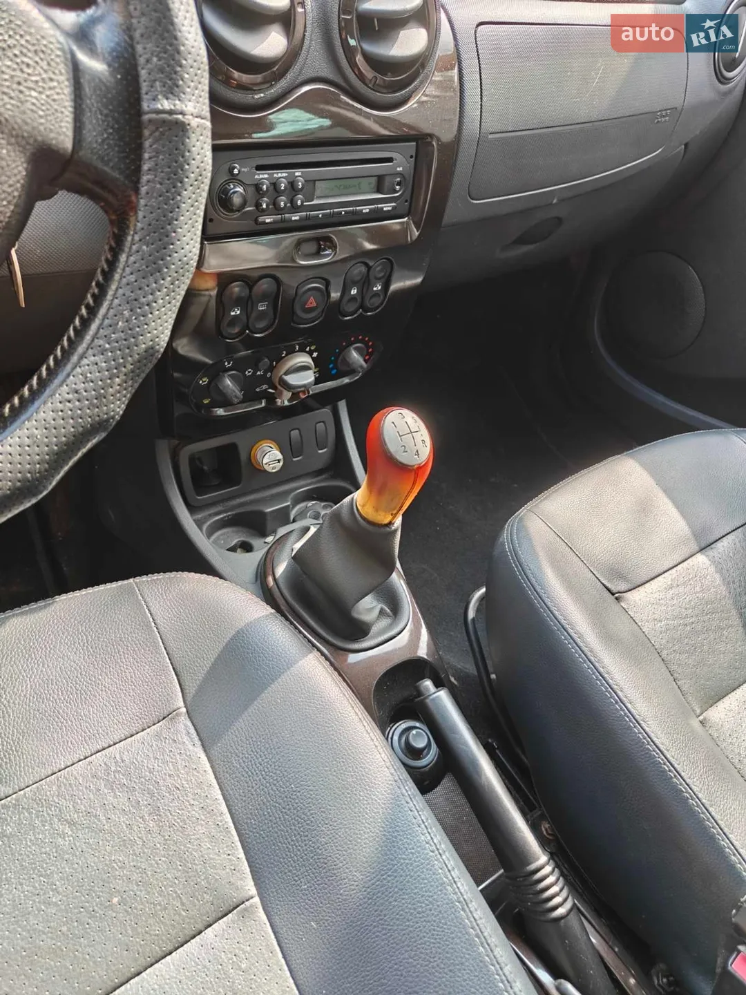 2011 Dacia Duster - мініатюра 12