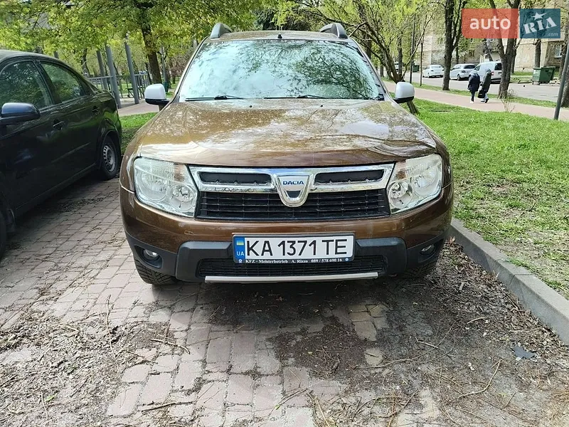 Dacia Duster 2011