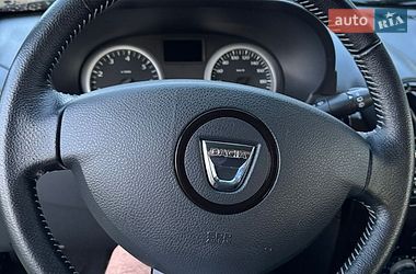 Внедорожник / Кроссовер Dacia Duster 2012 в Великой Багачке