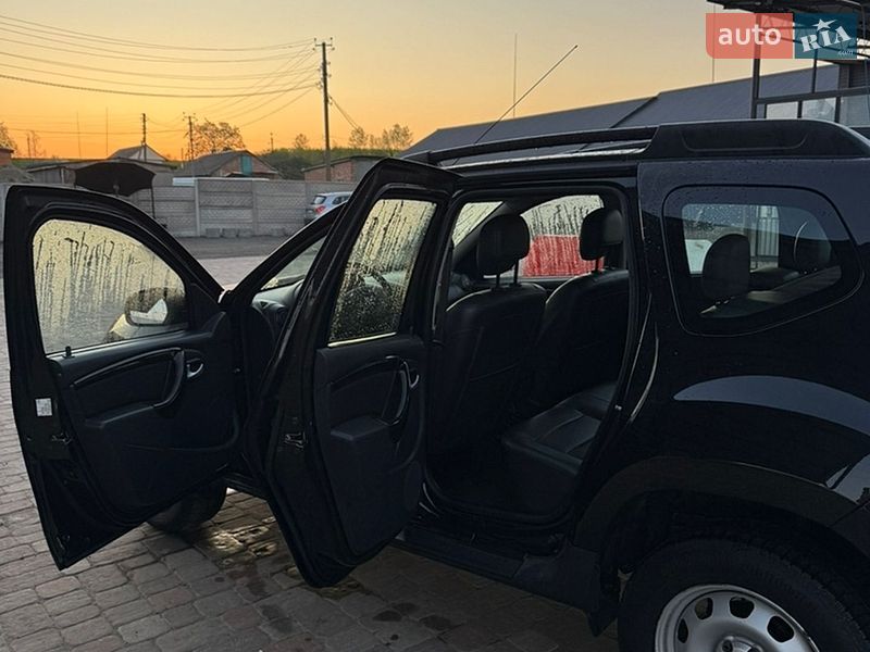 Внедорожник / Кроссовер Dacia Duster 2012 в Великой Багачке