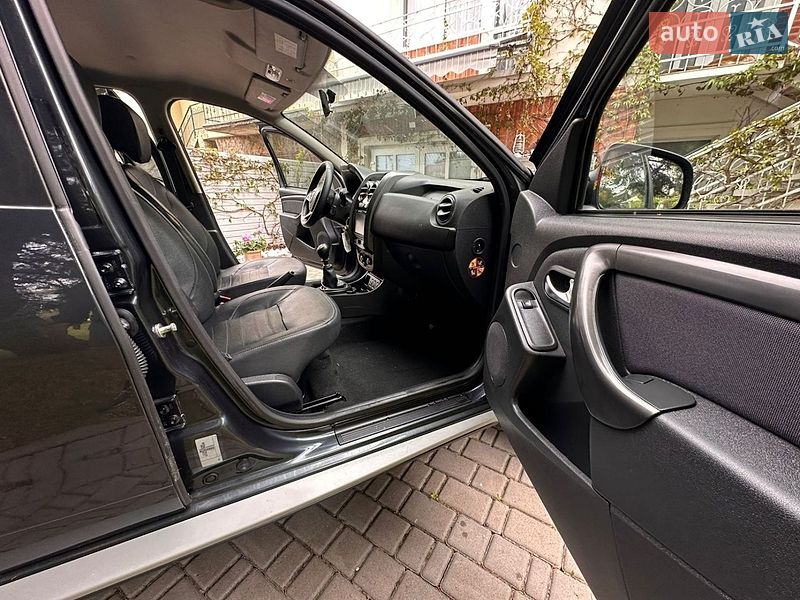 Внедорожник / Кроссовер Dacia Duster 2017 в Львове