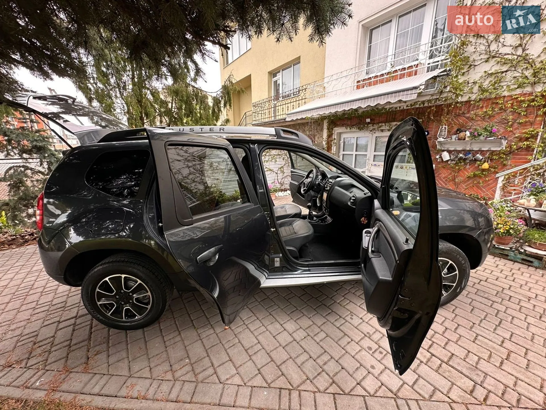 2017 Dacia Duster - мініатюра 25