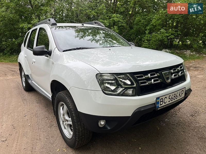 Позашляховик / Кросовер Dacia Duster 2016 в Львові