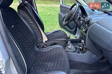 Позашляховик / Кросовер Dacia Duster 2011 в Славуті