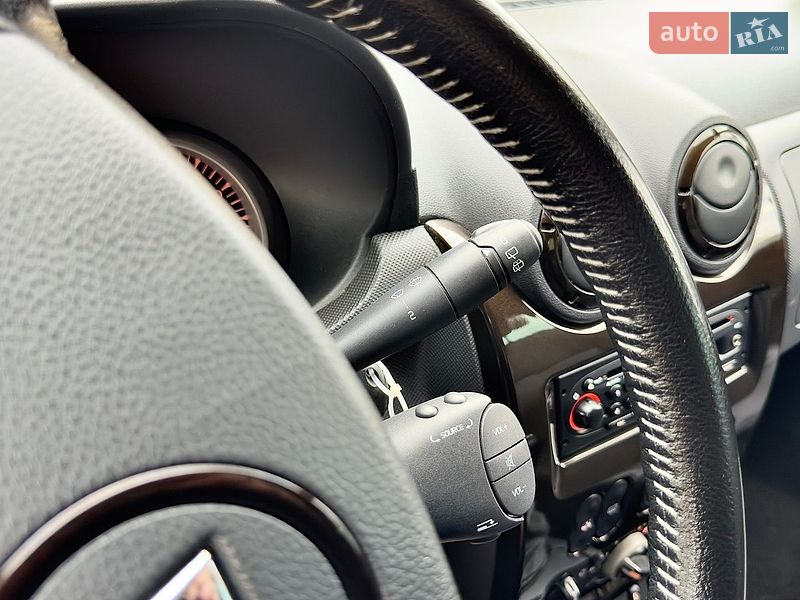 Внедорожник / Кроссовер Dacia Duster 2012 в Хороле фото 41 Внедорожник / Кроссовер Dacia Duster 2012 в Хороле