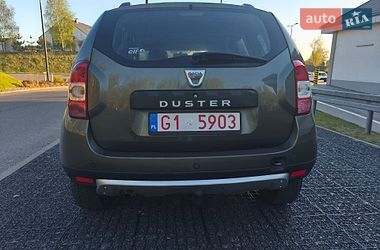 Позашляховик / Кросовер Dacia Duster 2015 в Мені