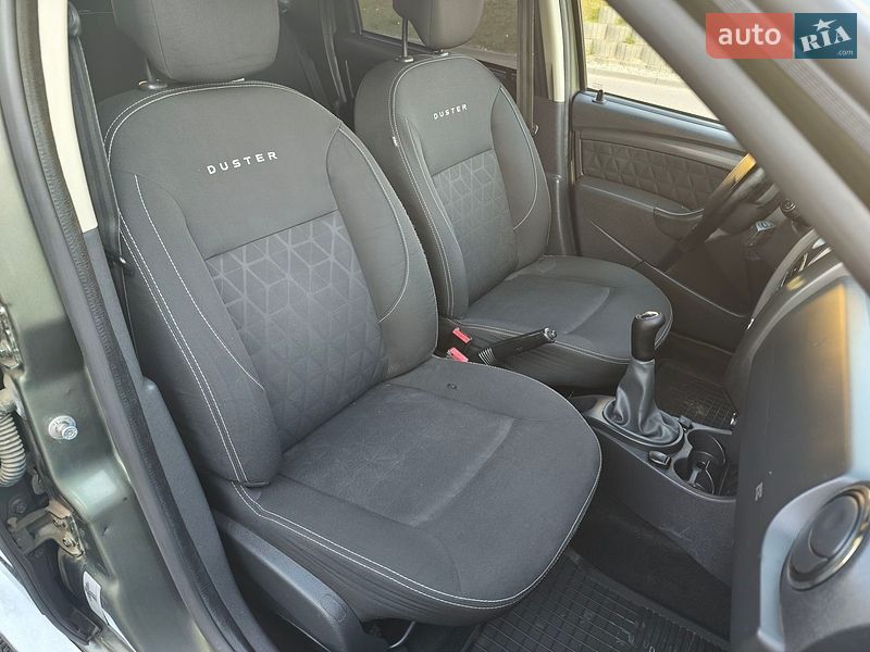 Позашляховик / Кросовер Dacia Duster 2015 в Мені