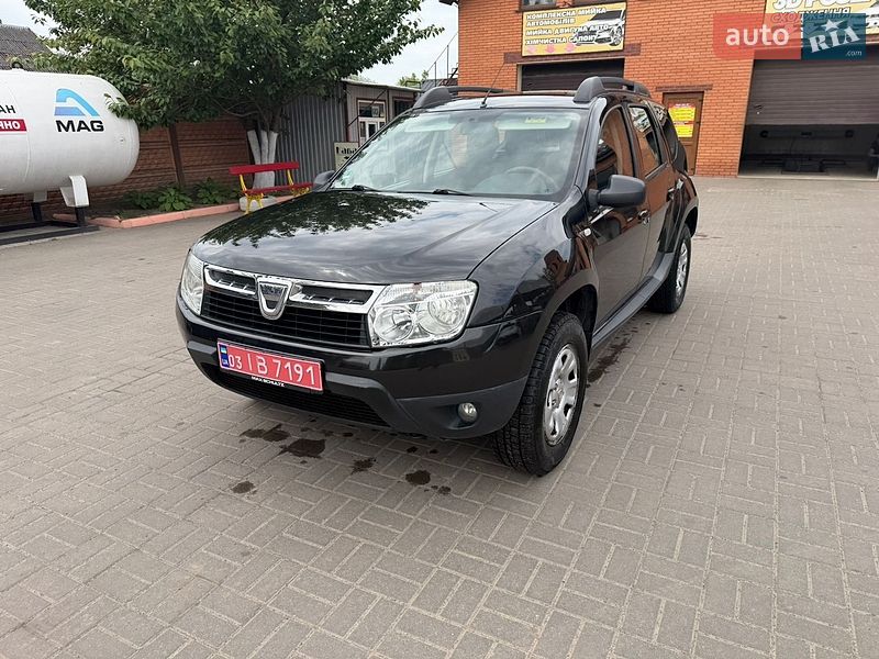 Позашляховик / Кросовер Dacia Duster 2011 в Дубні