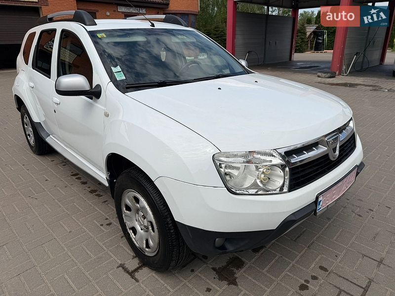 Позашляховик / Кросовер Dacia Duster 2012 в Дубні