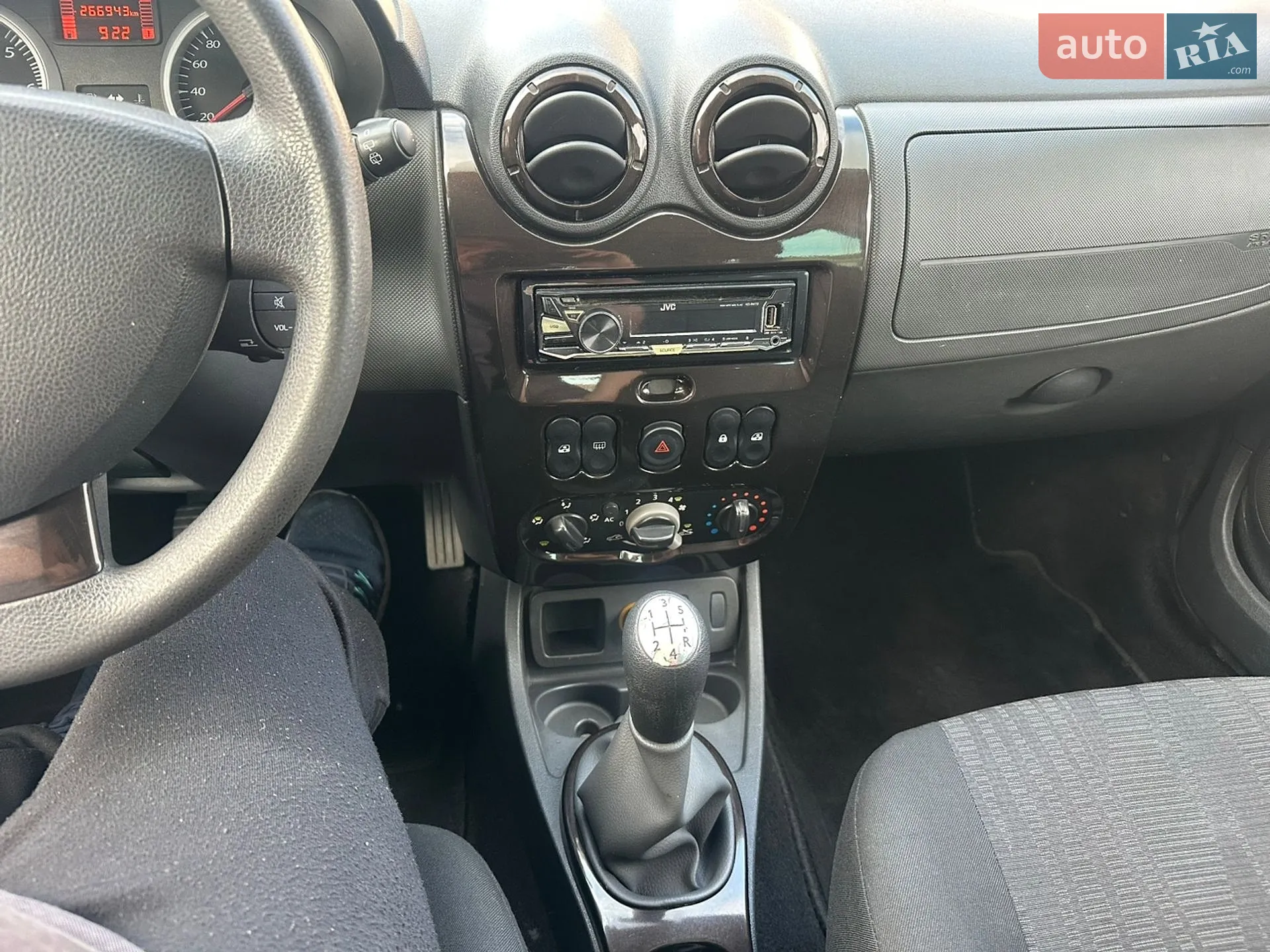 2010 Dacia Duster - мініатюра 16