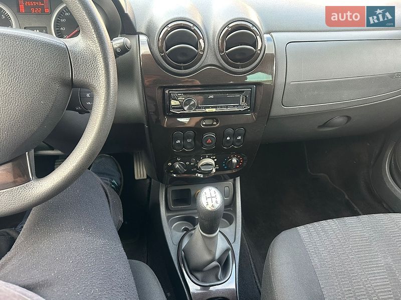Внедорожник / Кроссовер Dacia Duster 2010 в Сокале