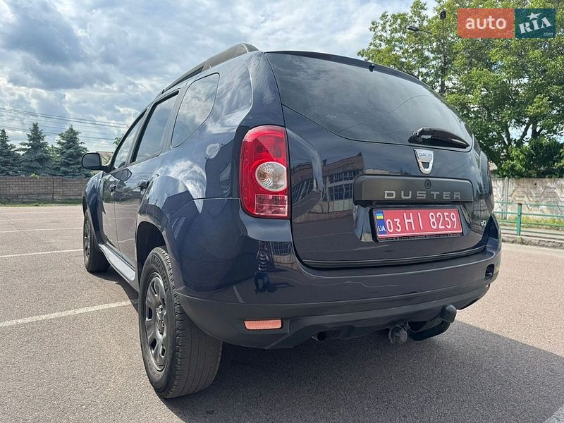 Позашляховик / Кросовер Dacia Duster 2011 в Кам'янському