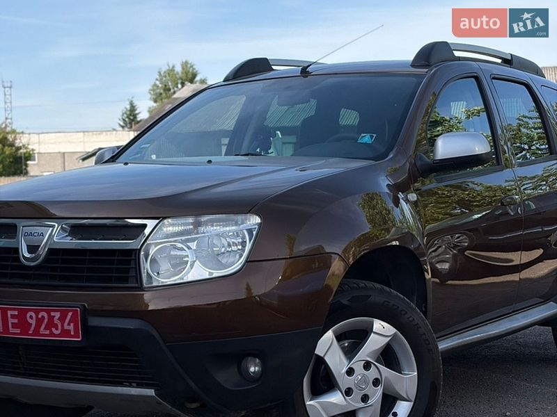 Позашляховик / Кросовер Dacia Duster 2011 в Луцьку