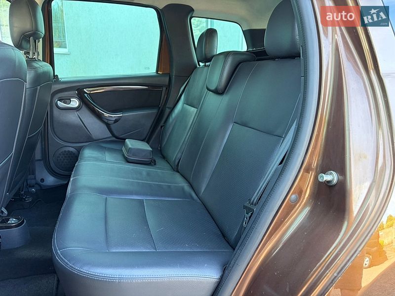 Позашляховик / Кросовер Dacia Duster 2011 в Луцьку