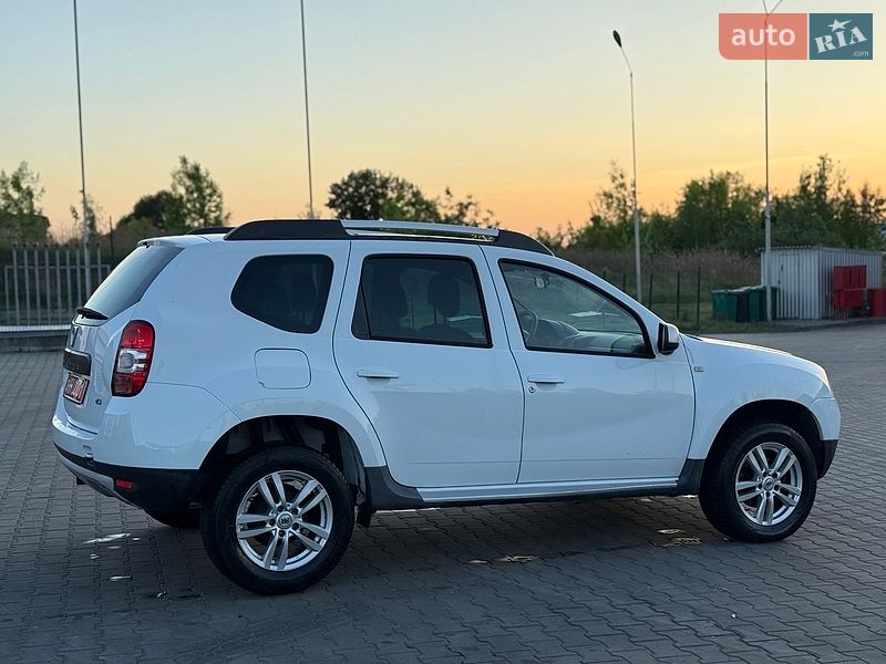 Позашляховик / Кросовер Dacia Duster 2011 в Луцьку