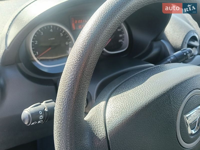 Внедорожник / Кроссовер Dacia Duster 2012 в Клевани