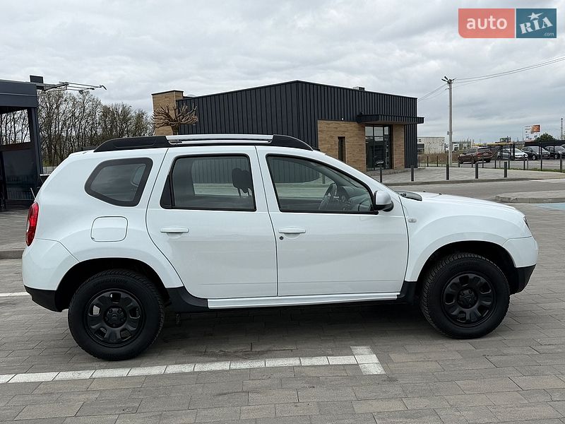 Позашляховик / Кросовер Dacia Duster 2010 в Луцьку