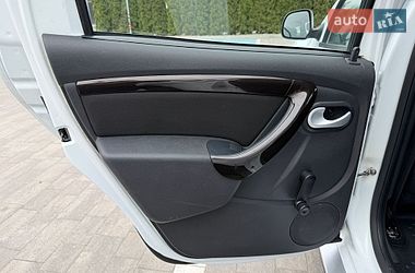 Позашляховик / Кросовер Dacia Duster 2010 в Луцьку