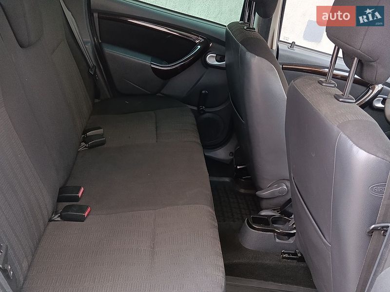 Внедорожник / Кроссовер Dacia Duster 2010 в Ивано-Франковске фото 21 Внедорожник / Кроссовер Dacia Duster 2010 в Ивано-Франковске