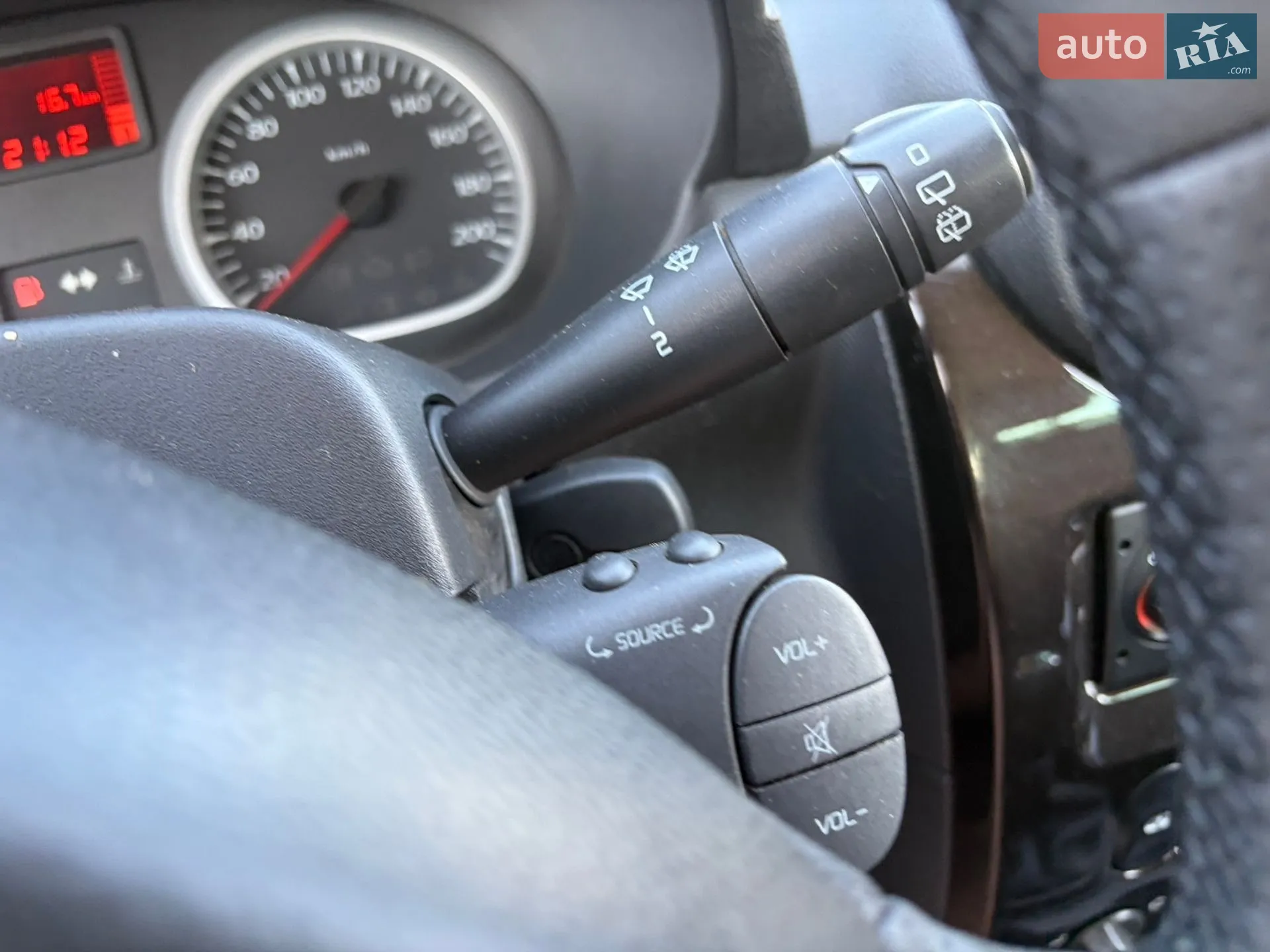2011 Dacia Duster - мініатюра 40