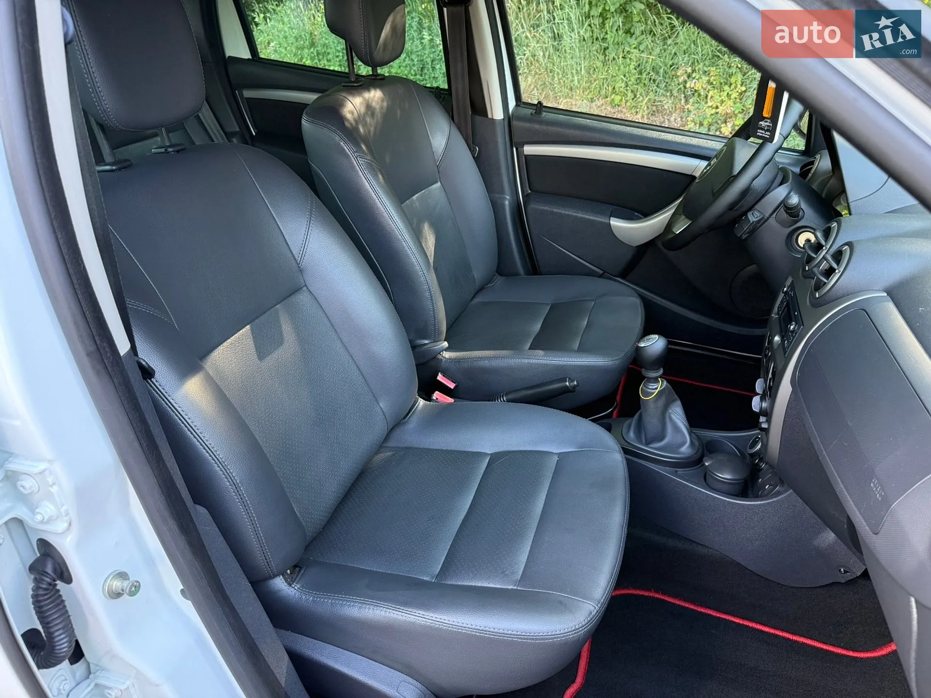 2012 Dacia Duster - мініатюра 11