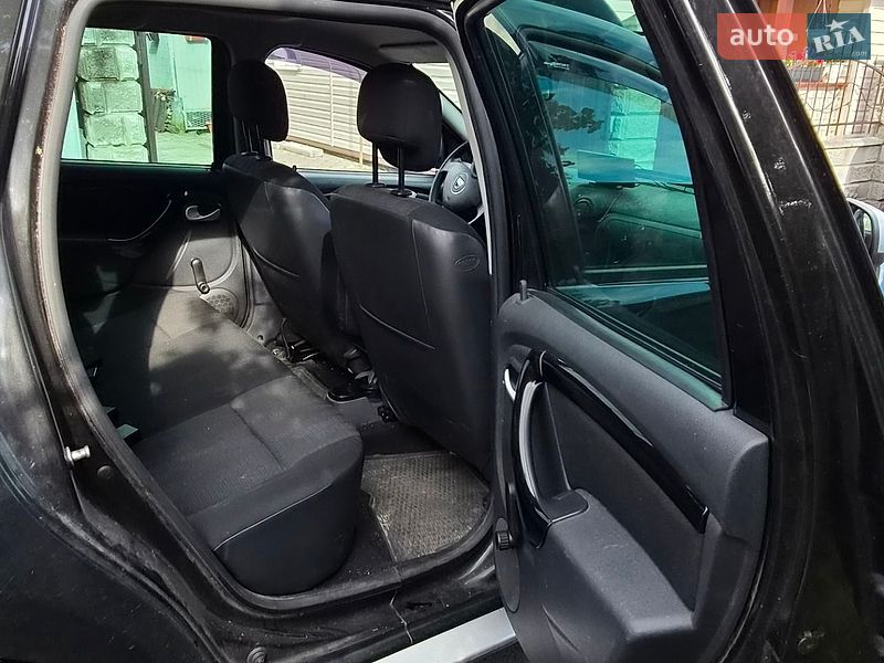 Позашляховик / Кросовер Dacia Duster 2010 в Рівному