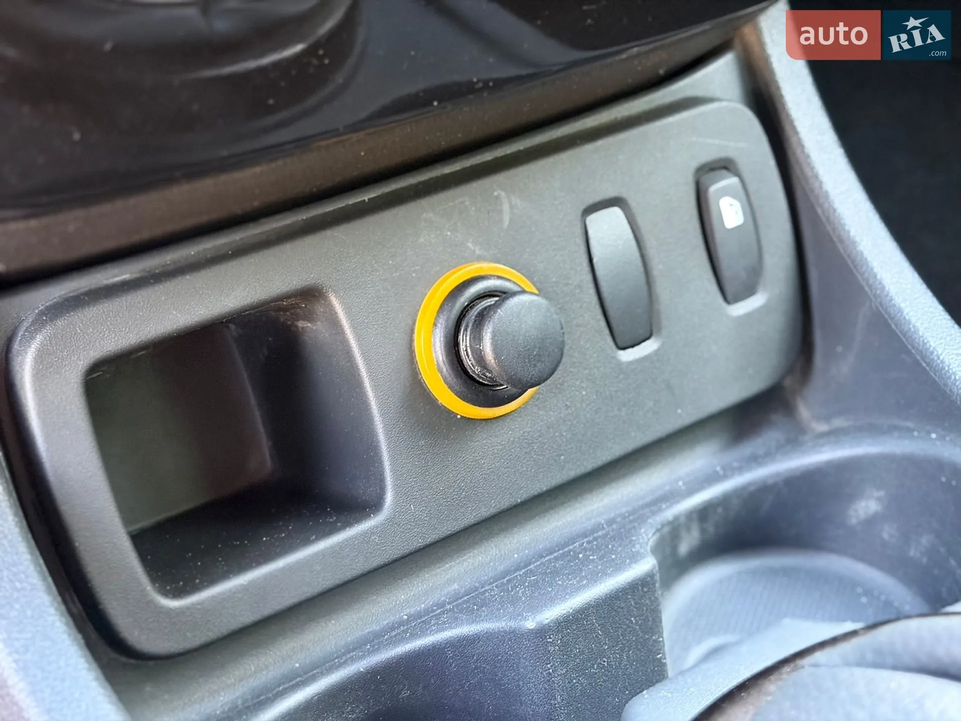 2011 Dacia Duster - мініатюра 28
