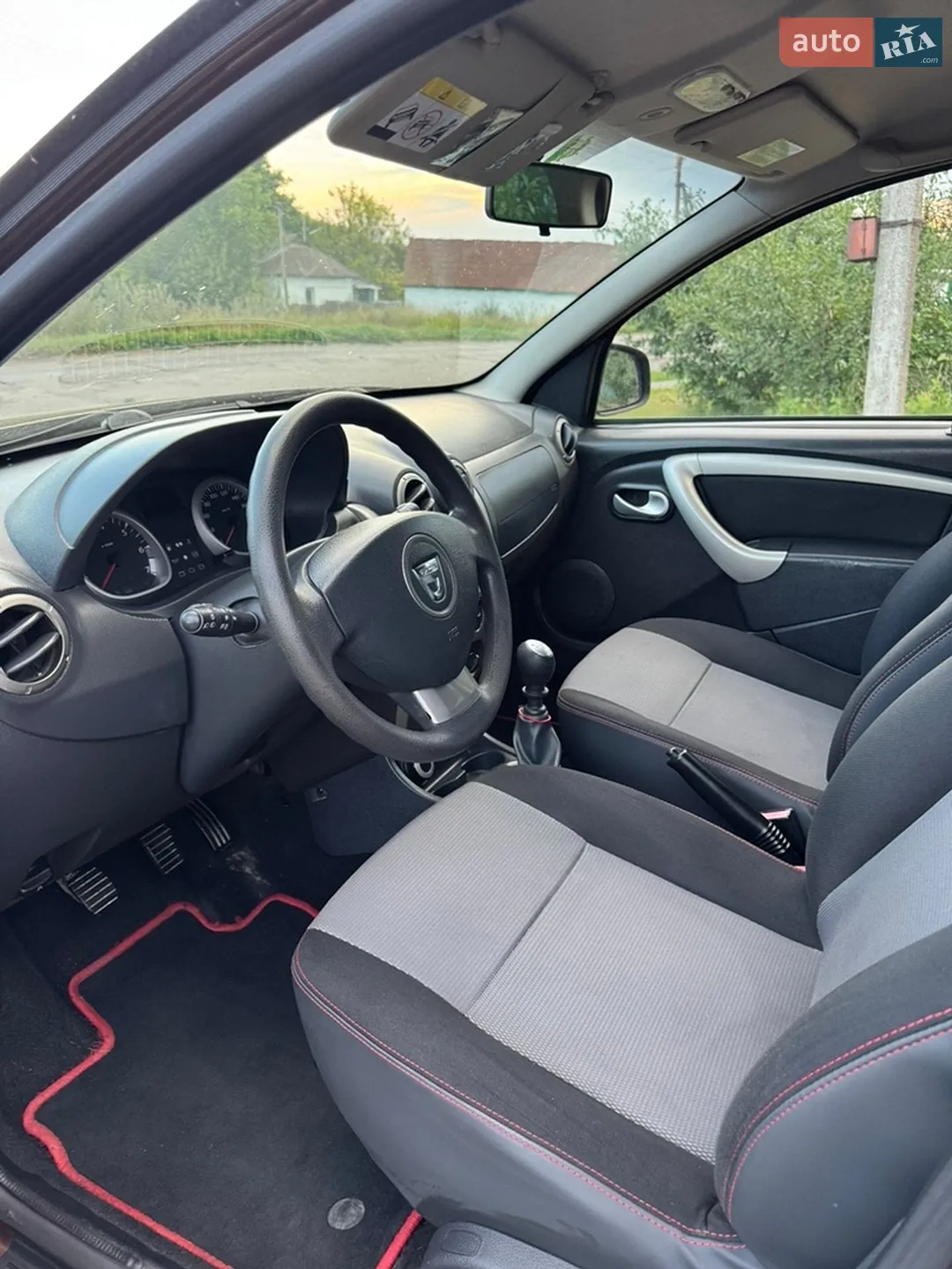 2013 Dacia Duster - мініатюра 28