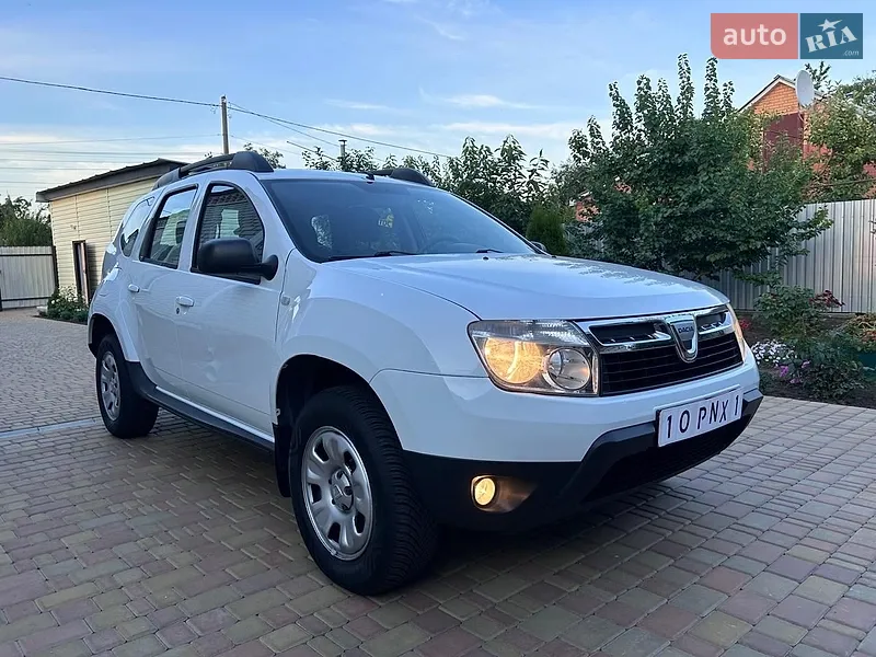 Dacia Duster 2011