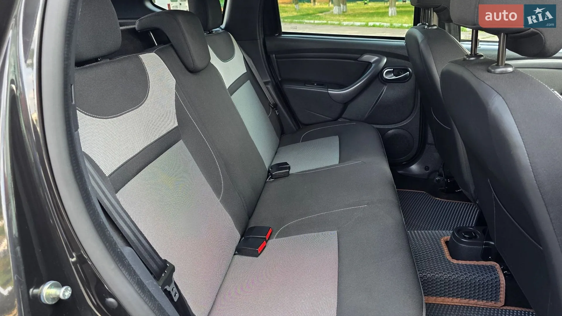 2017 Dacia Duster - мініатюра 142