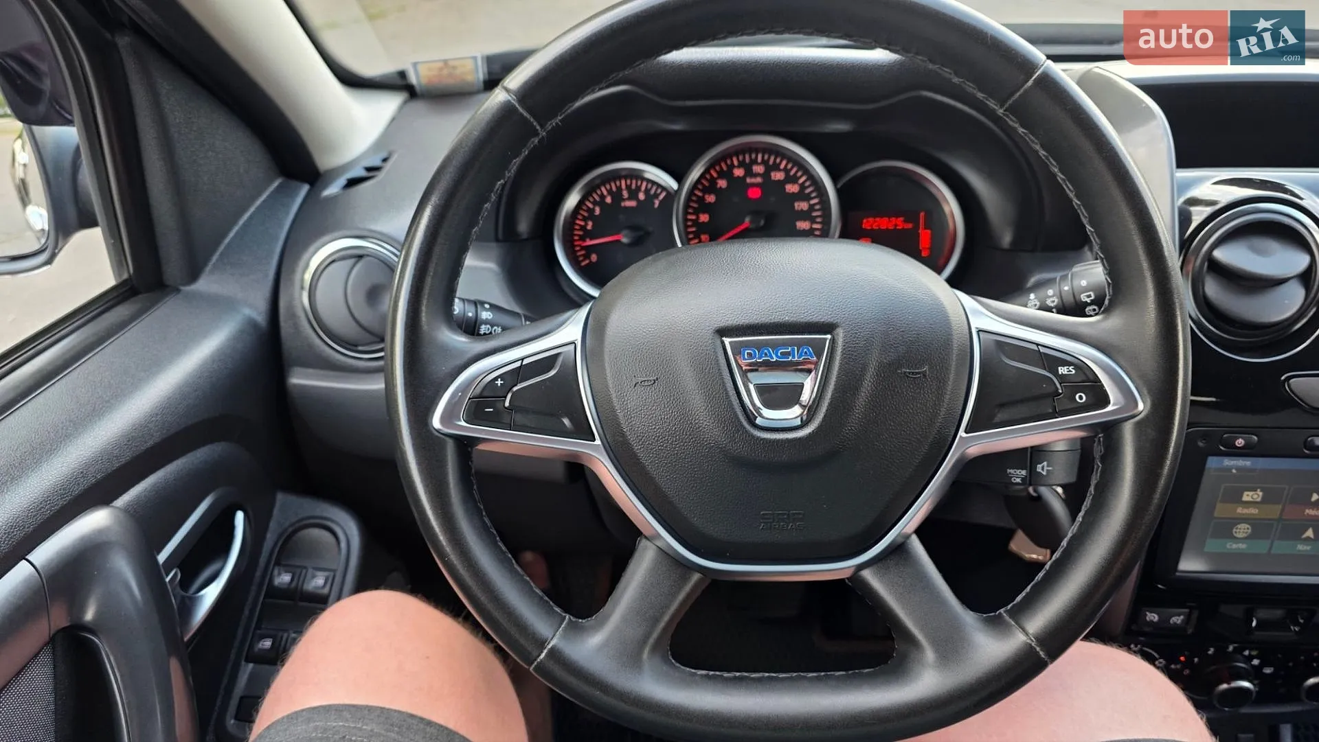 2017 Dacia Duster - мініатюра 38