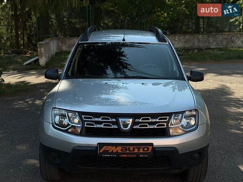 Позашляховик / Кросовер Dacia Duster 2016 в Бурштині