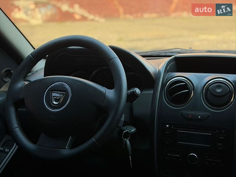 Позашляховик / Кросовер Dacia Duster 2016 в Бурштині
