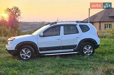 Внедорожник / Кроссовер Dacia Duster 2016 в Сумах