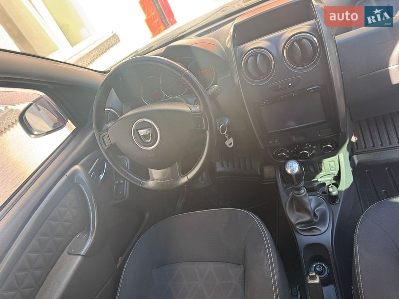 Внедорожник / Кроссовер Dacia Duster 2014 в Тернополе