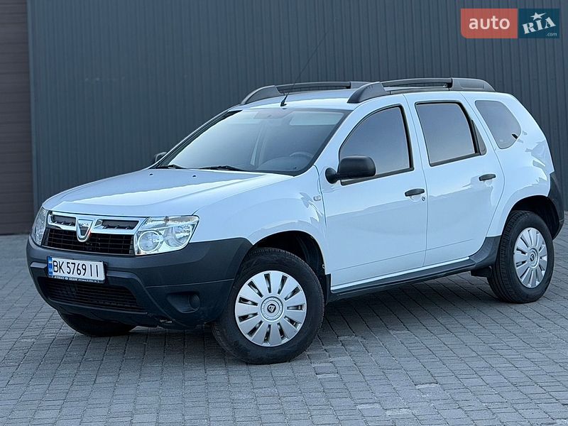 Внедорожник / Кроссовер Dacia Duster 2011 в Сарнах
