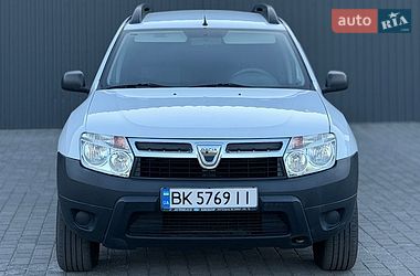 Внедорожник / Кроссовер Dacia Duster 2011 в Сарнах