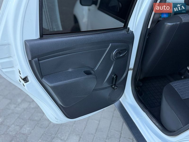 Внедорожник / Кроссовер Dacia Duster 2011 в Сарнах